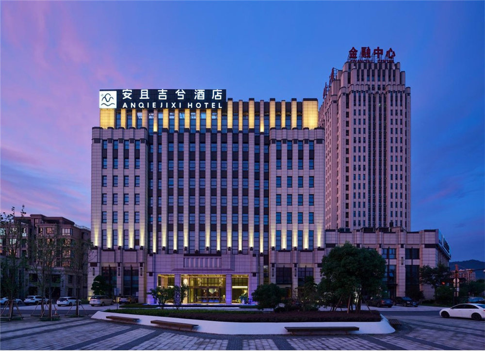 郑州城市度假酒店装建公司-大型度假酒店装建设计案