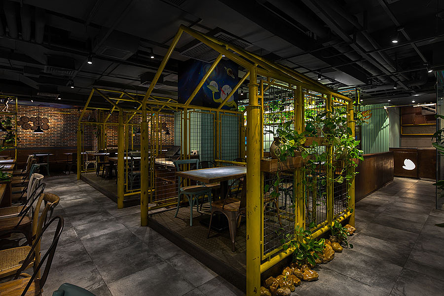 郑州星炭锅锅香烤鱼店装建公司设计案例