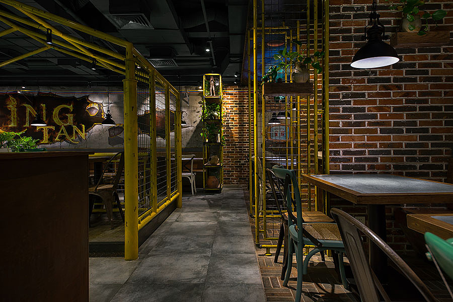 郑州星炭锅锅香烤鱼店装建公司设计案例