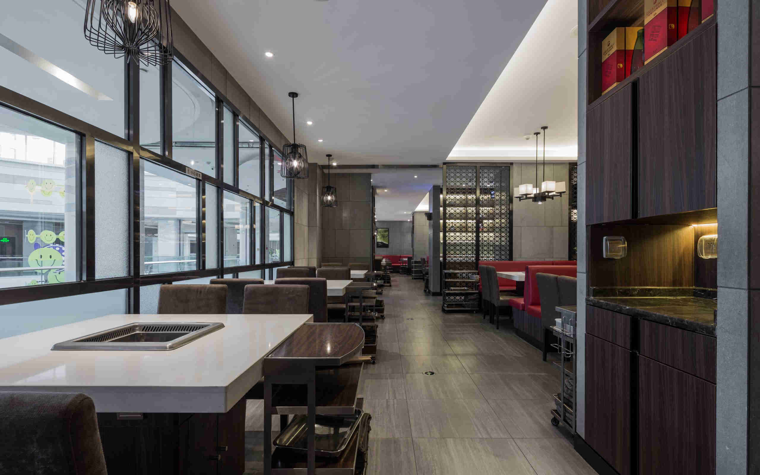 郑州海底捞连锁火锅店装建公司设计案例