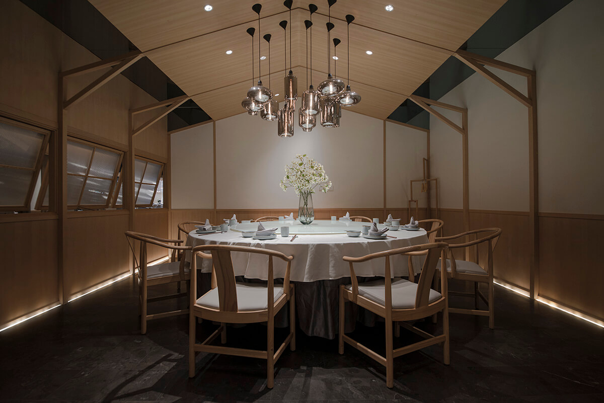 船岸主题餐厅装建—湖南菜特色餐厅设计案例(图13)