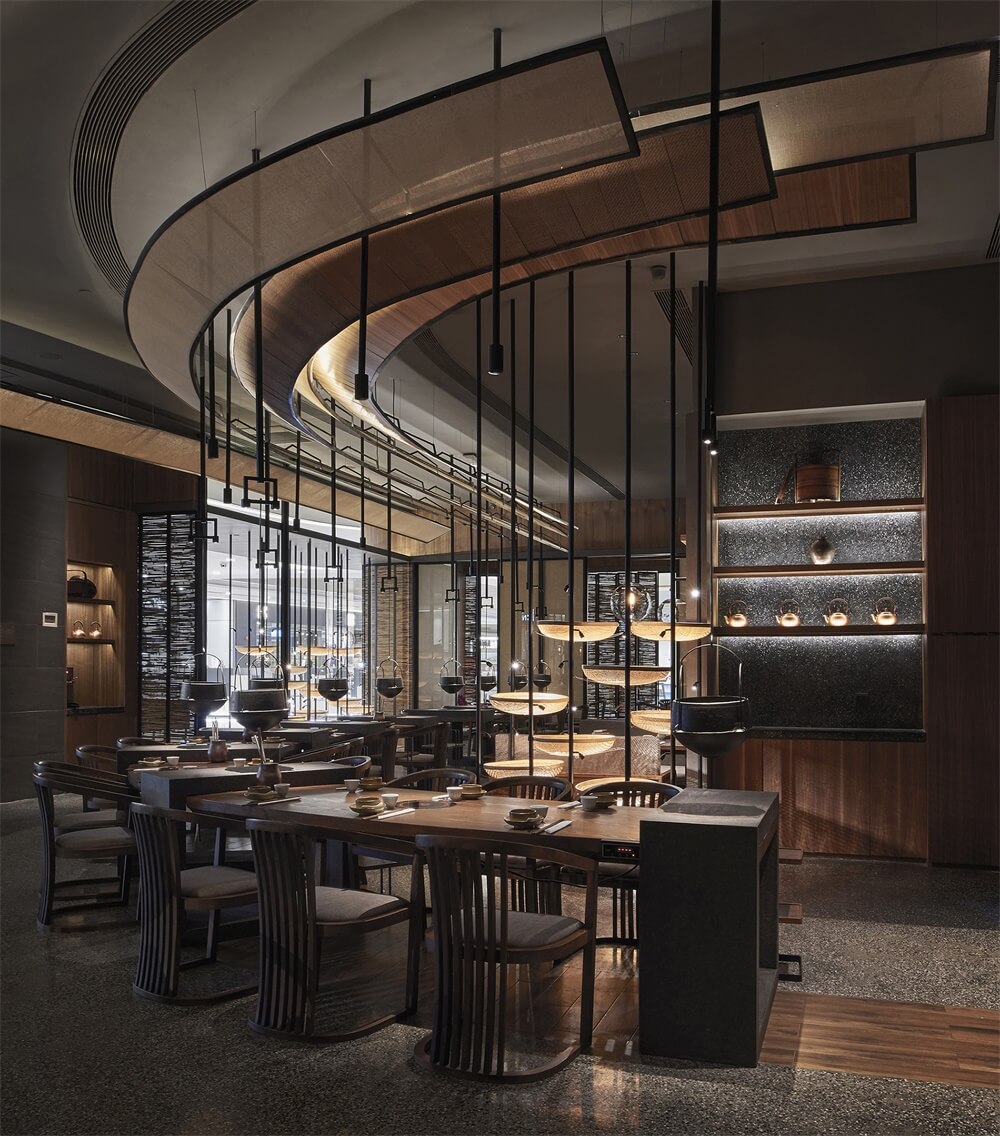 翘脚牛肉火锅店装建—尽膳口福餐厅设计案例(图4)