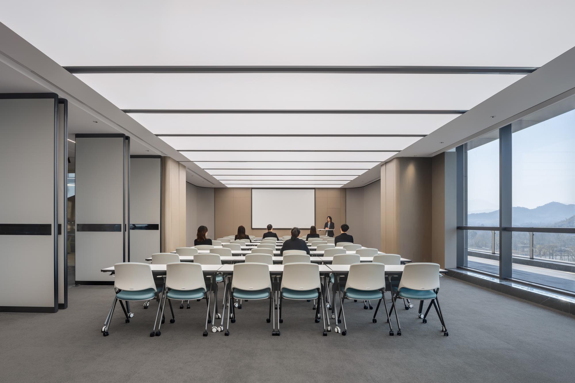 郑州总部办公设计公司观光式办公装建案例(图11) LYCS-Architecture-21.jpg