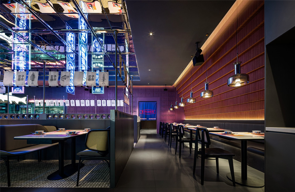 酷酷的霓虹灯复古港风烤鱼店装建设计(图4) 9577184_10.jpg