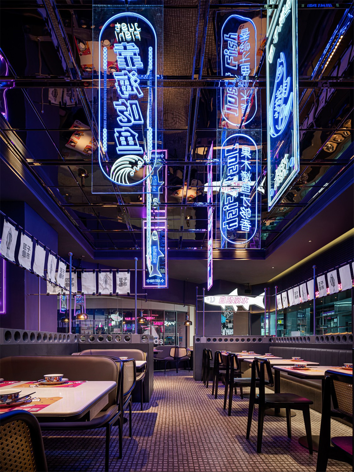 酷酷的霓虹灯复古港风烤鱼店装建设计(图7) 9577191_16.jpg