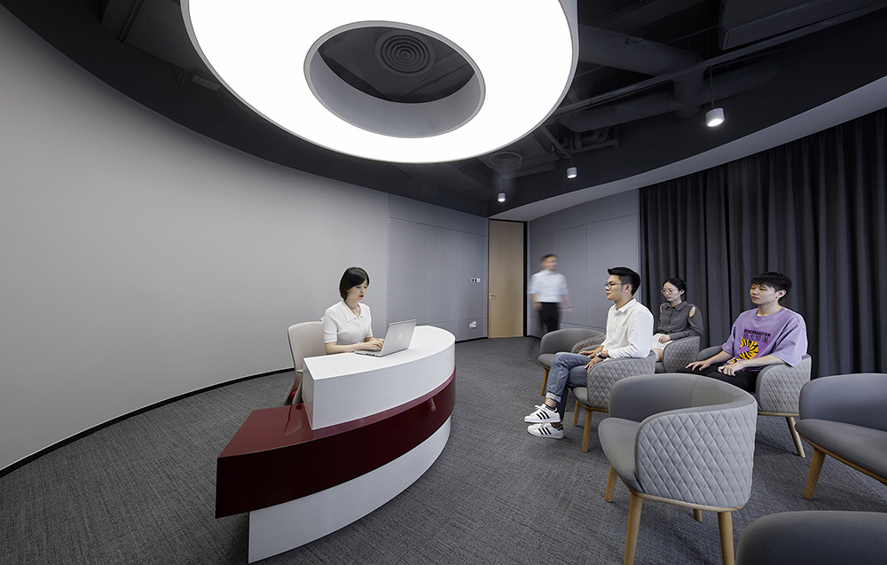上海凤凰网新媒体传媒公司办公室装建设计案例(图8)