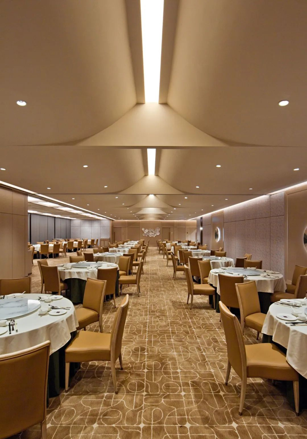 福临门轻奢风粤菜中餐厅装建设计规划(图5) 福临门轻奢风粤菜中餐厅装建设计规划(图5)