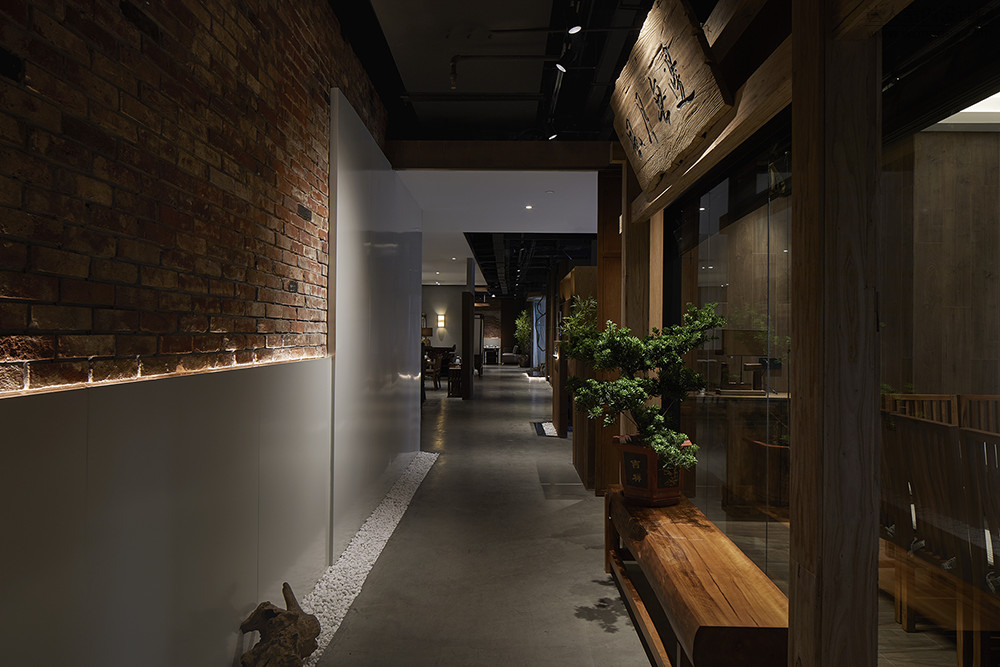 郑州BB贝博大分享1800平风夫子特色火锅店装建设计(图7)