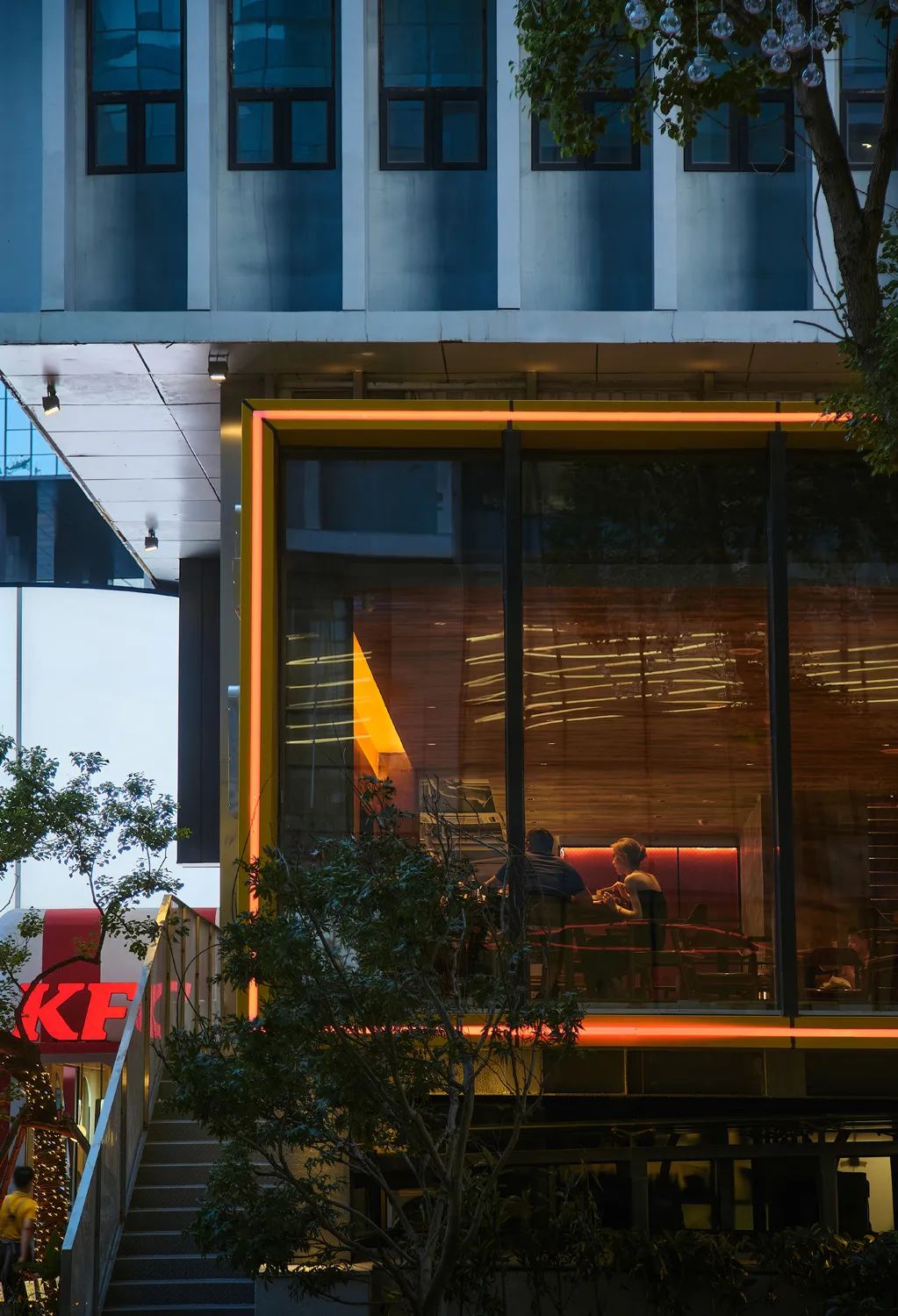 九川中餐·烧烤·幼酒馆融合店装建设计规划(图3)