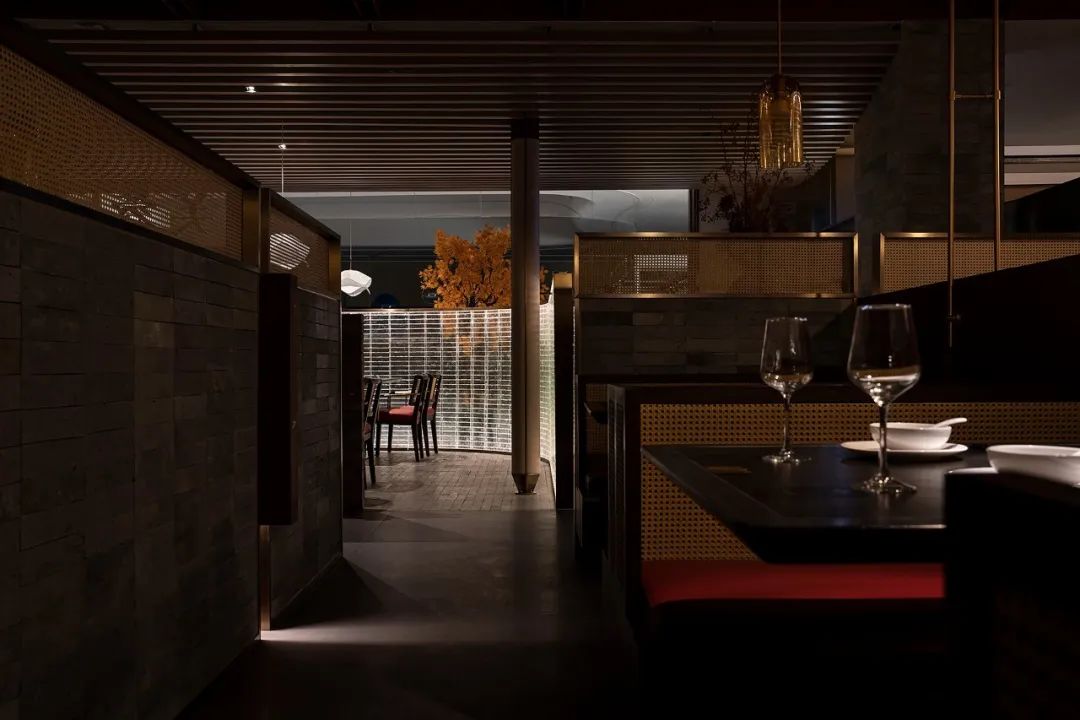 郑州餐饮设计推荐悦芙蓉新派川菜餐厅装建案例(图11)