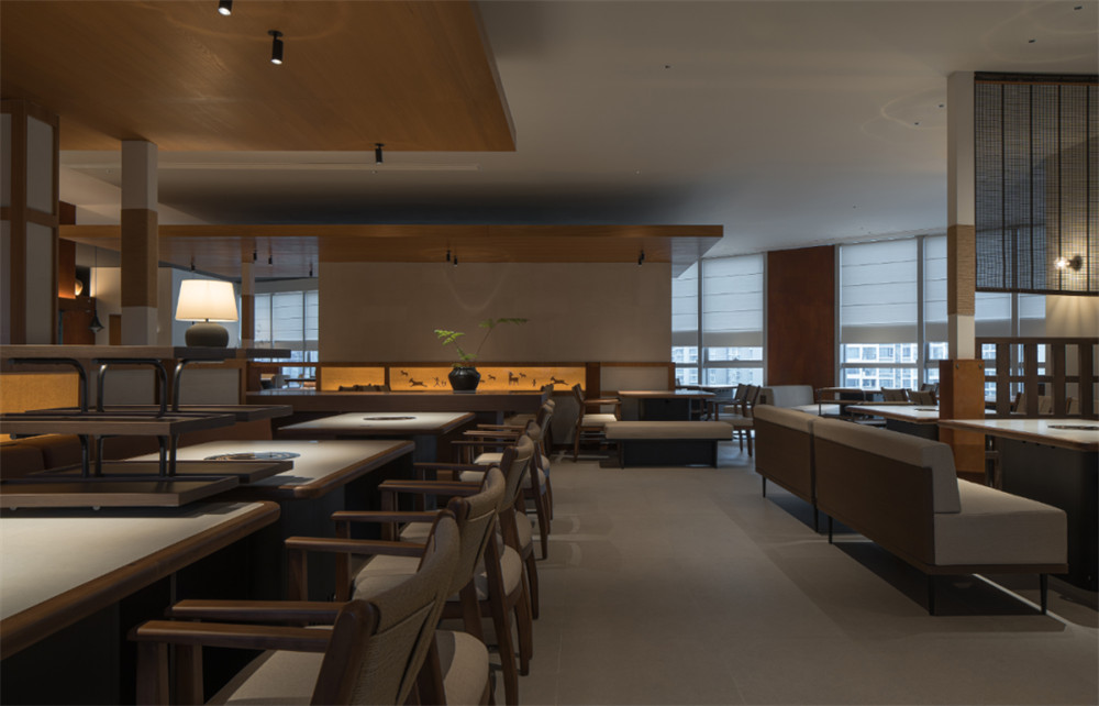 郑州餐饮设计推荐巧阿斗传统羊肉汤锅装建设计案例(图3)