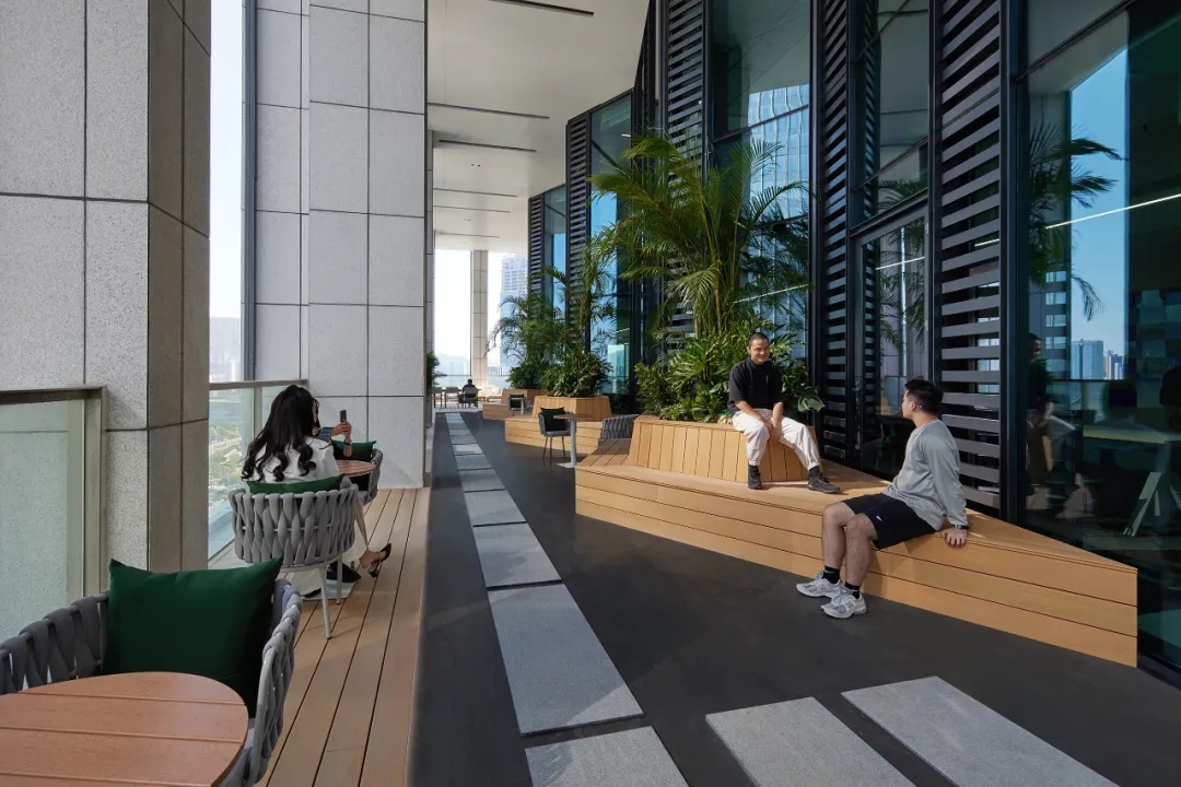 更切合年轻人爱好的法大大总部办公室装建设计规划(图3) 更切合年轻人爱好的法大大总部办公室装建设计规划(图3)