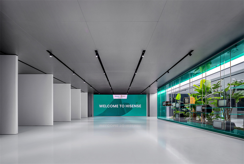极简科技未来   海信集团展厅装建设计案例(图2)