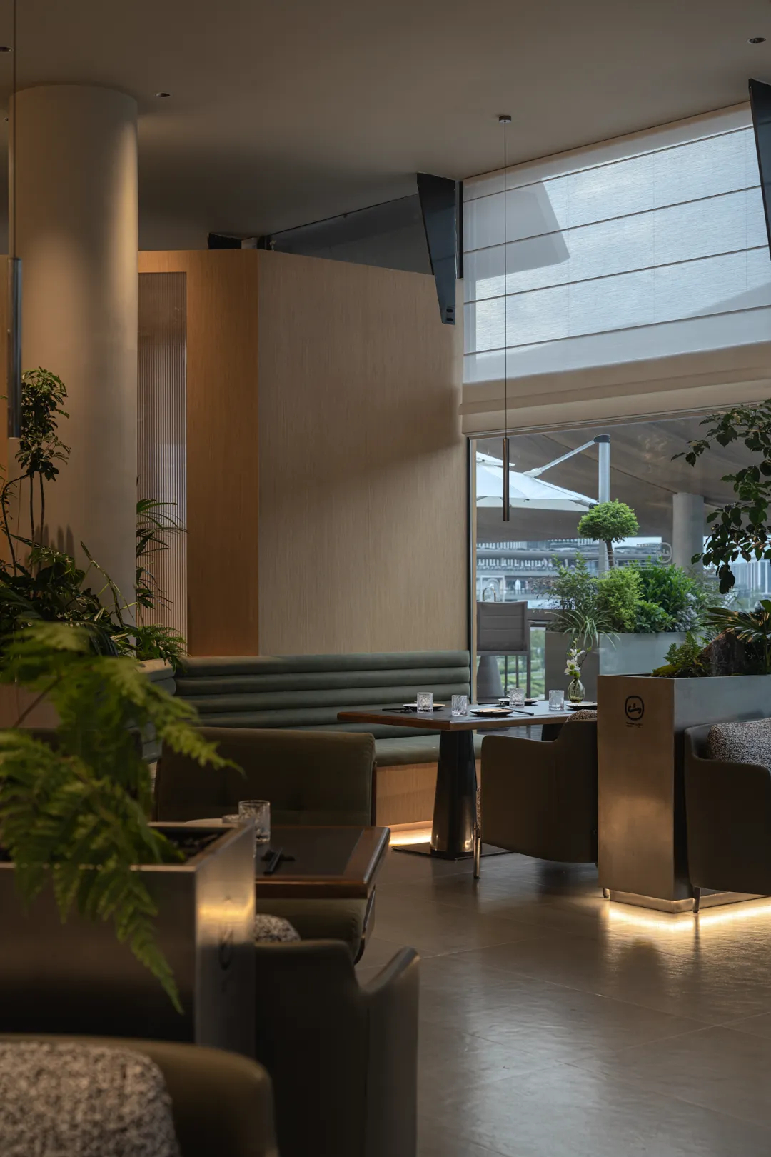 郑州山有月茶与餐·茶餐厅装建设计分享(图3) 郑州山有月茶与餐·茶餐厅装建设计分享(图3)