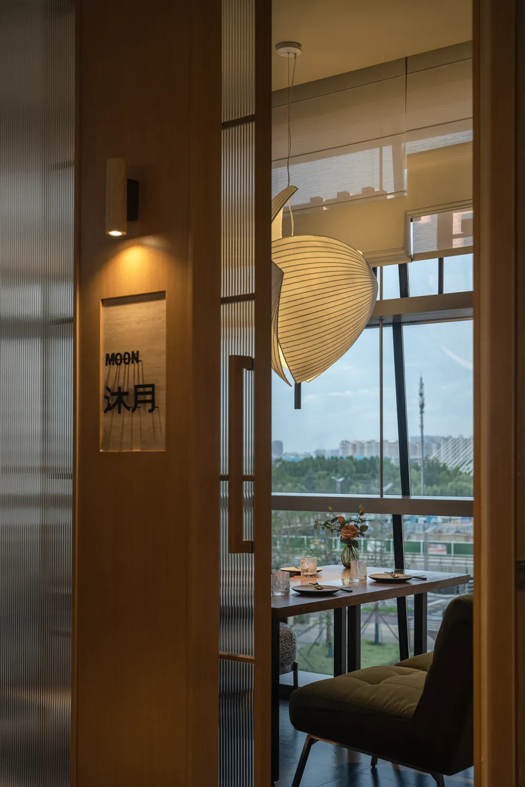 郑州山有月茶与餐·茶餐厅装建设计分享(图9) 郑州山有月茶与餐·茶餐厅装建设计分享(图9)