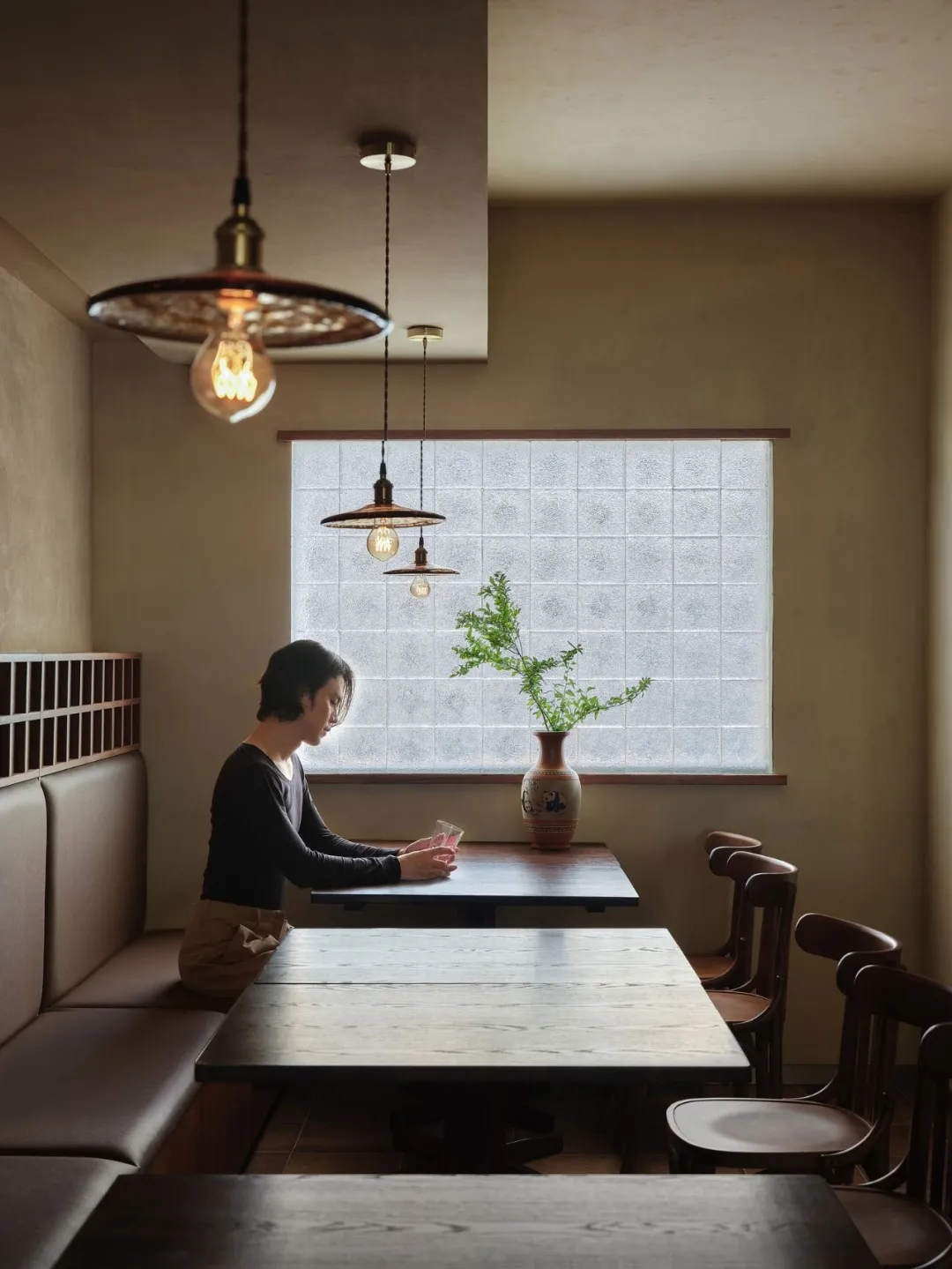 郑州BB贝博大推荐辣富友川菜馆社区店装建设计案例(图4) 郑州BB贝博大推荐辣富友川菜馆社区店装建设计案例(图4)