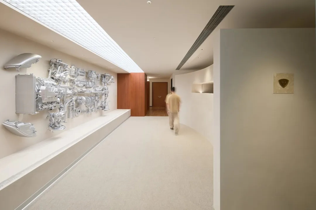 400平汽车配件公司展厅兼办公室装建设计(图2) 400平汽车配件公司展厅兼办公室装建设计(图2)