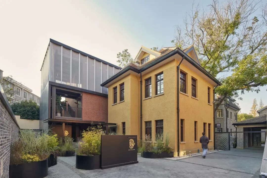 郑州BB贝博大推荐葱翠和牛幼火锅餐厅装建设计(图12) 郑州BB贝博大推荐葱翠和牛幼火锅餐厅装建设计(图12)