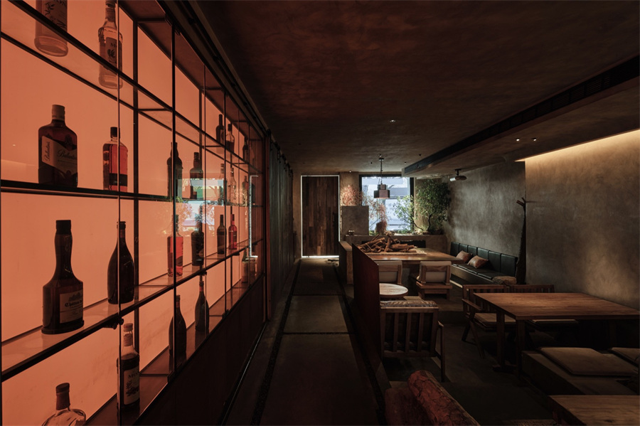 潮汕菜赶上美酒   月上月融合菜餐厅装建设计(图8)