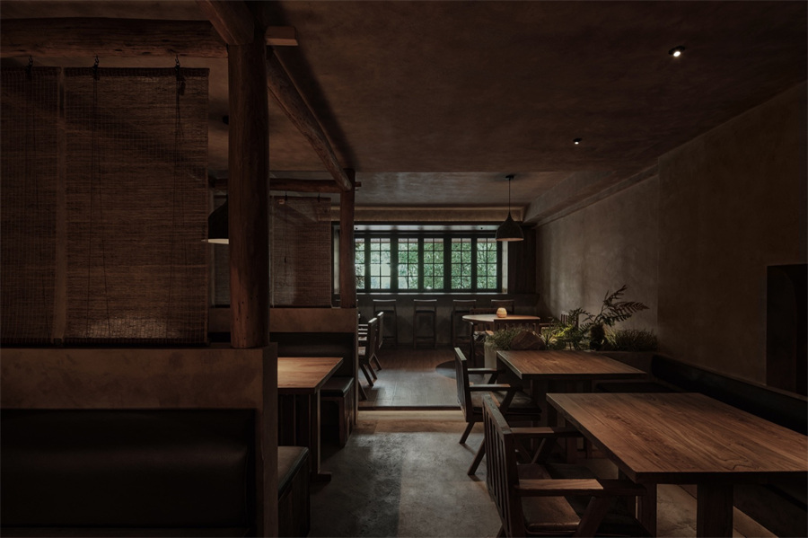 潮汕菜赶上美酒   月上月融合菜餐厅装建设计(图10)