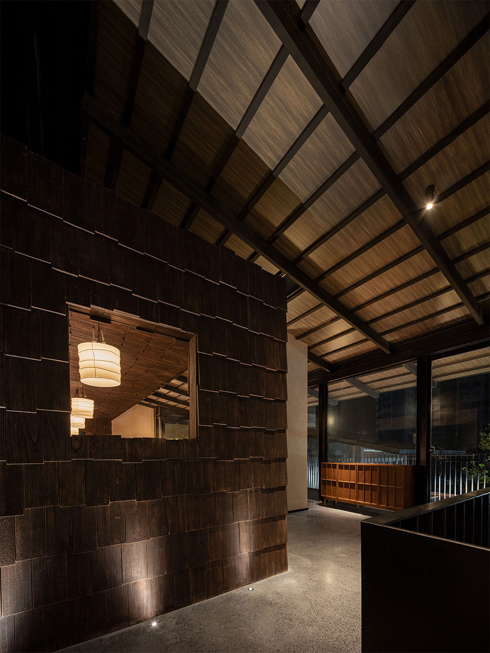 天井景观化用餐 共炉火锅店装建设计(图10) 天井景观化用餐 共炉火锅店装建设计(图10)